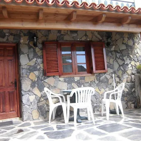 Holiday Calle La Piedra - 4 Vakantiehuis *