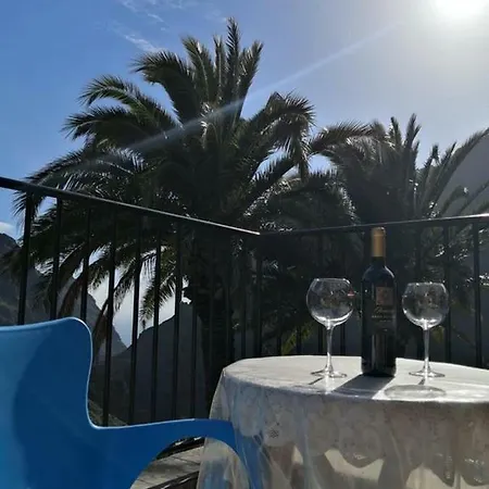 בית נופש Holiday Calle La Piedra - 4 *